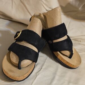 Clarks Black and Tan Women's Adjustable Strap Sandals
